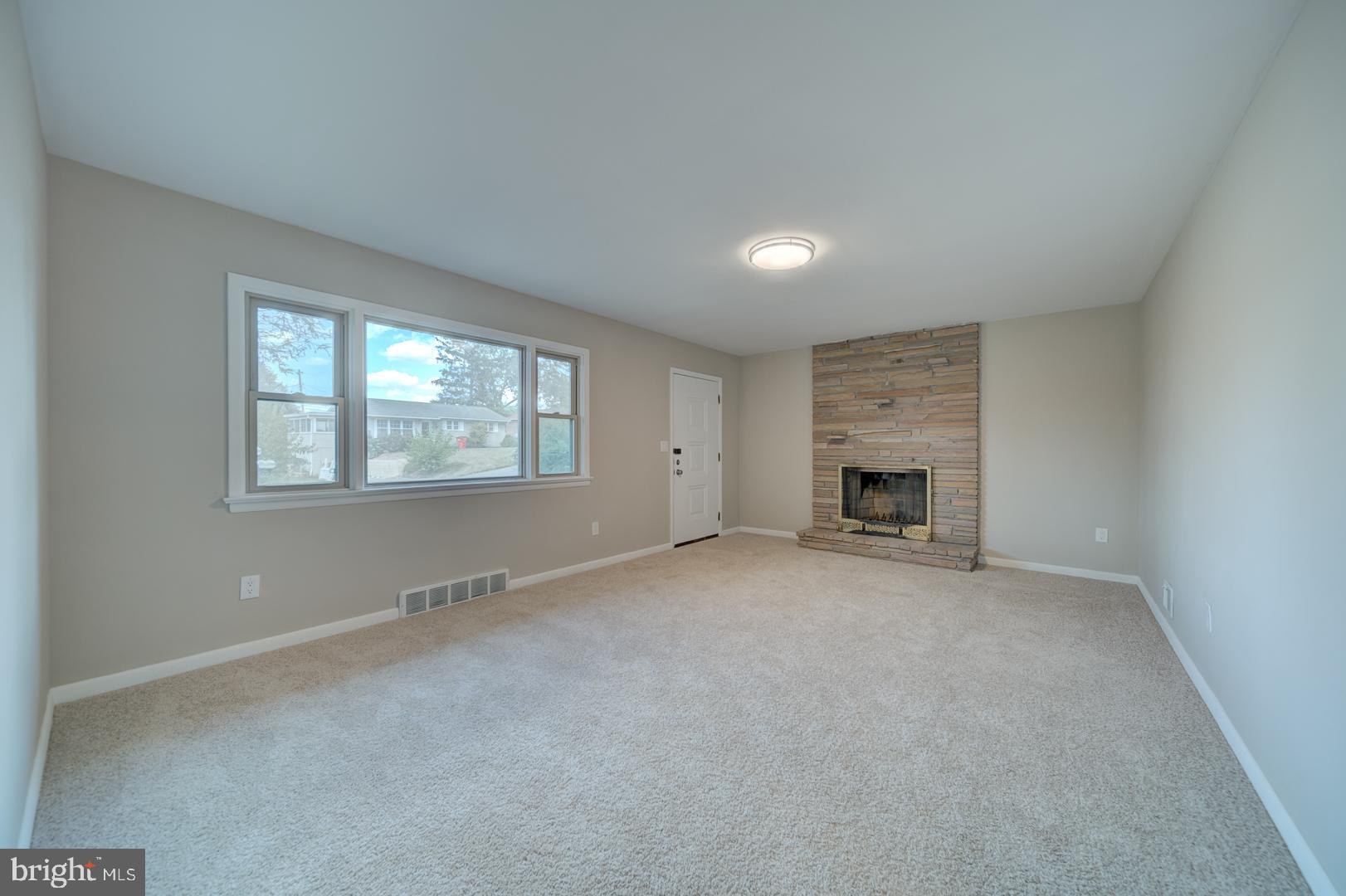 GREENBERRY HILLS - Residential