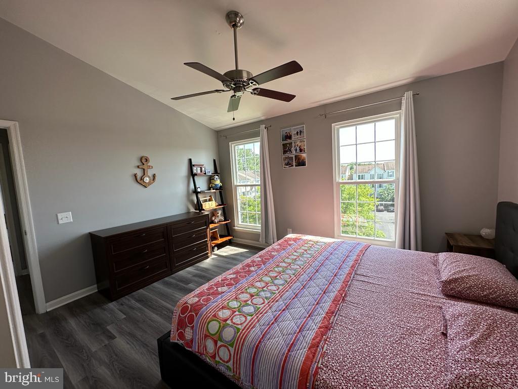 CHATHAM GREEN CONDOMINIUM - Residential