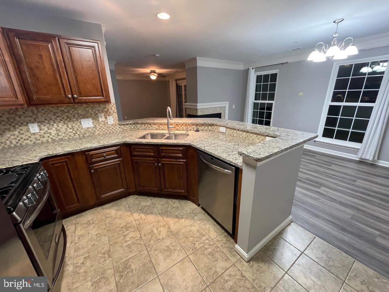 CHATHAM GREEN CONDOMINIUM - Residential