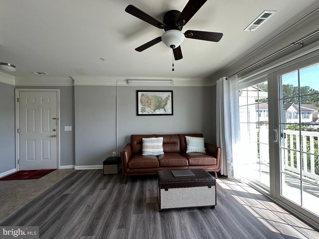 CHATHAM GREEN CONDOMINIUM - Residential