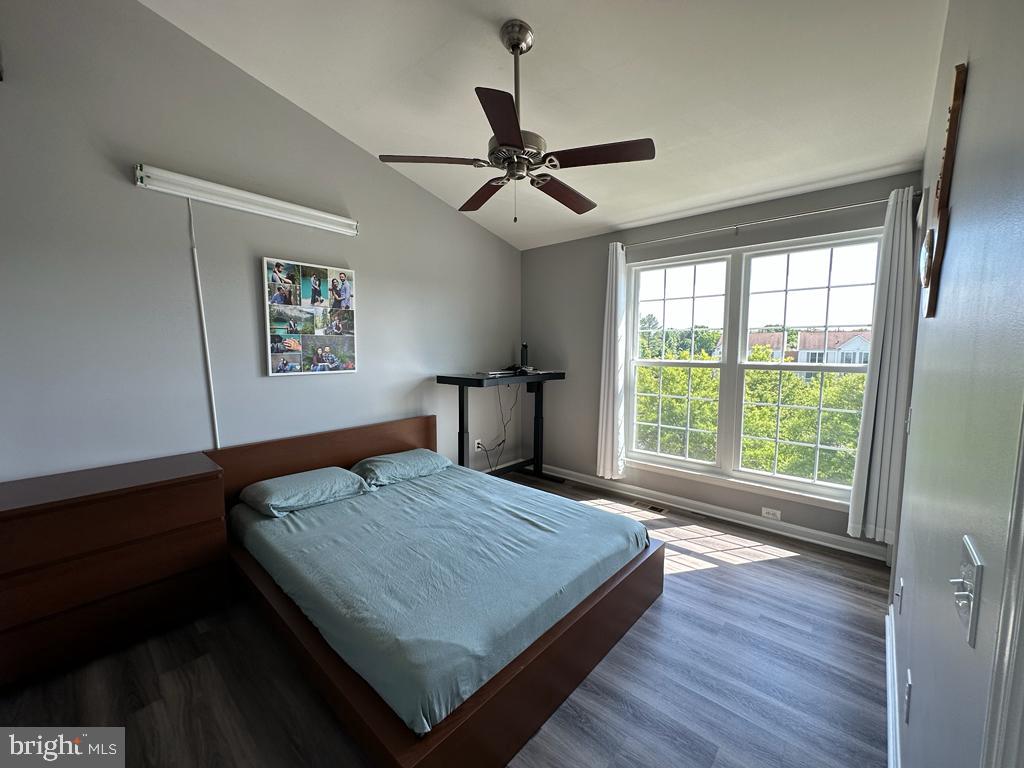 CHATHAM GREEN CONDOMINIUM - Residential