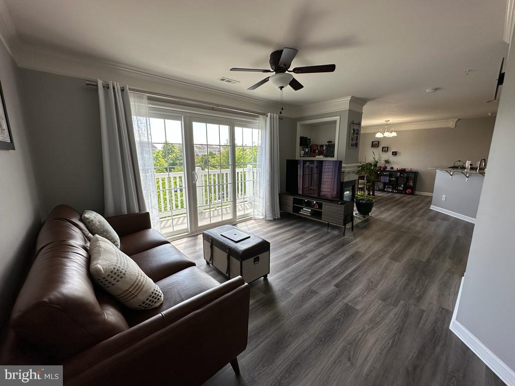 CHATHAM GREEN CONDOMINIUM - Residential