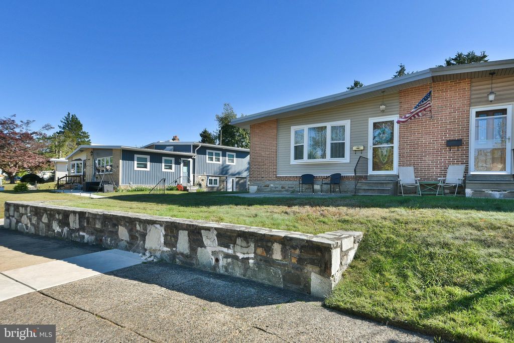 Photo of 1020 Grant Avenue, PHILADELPHIA, PA 19115 (MLS # PAPH2548516)