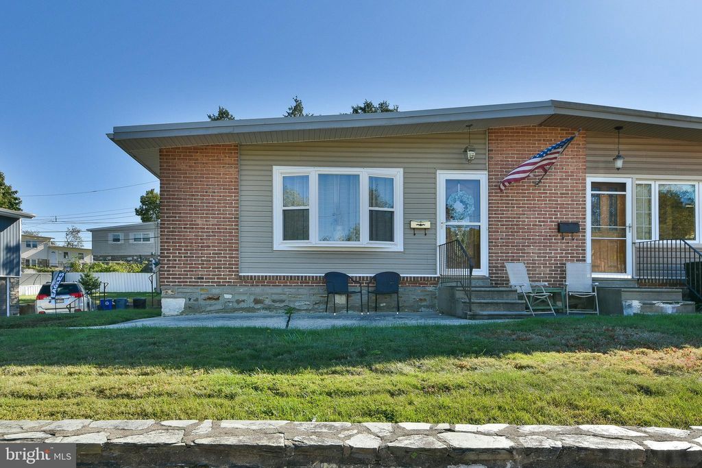 Photo of 1020 Grant Avenue, PHILADELPHIA, PA 19115 (MLS # PAPH2548516)