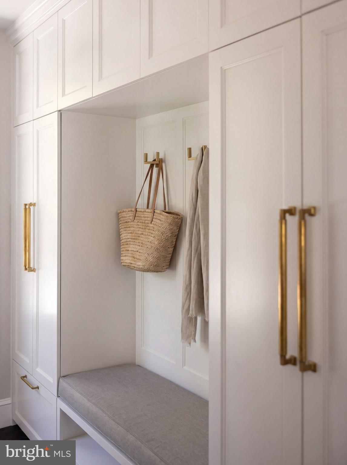 ROSEMONT - Residential