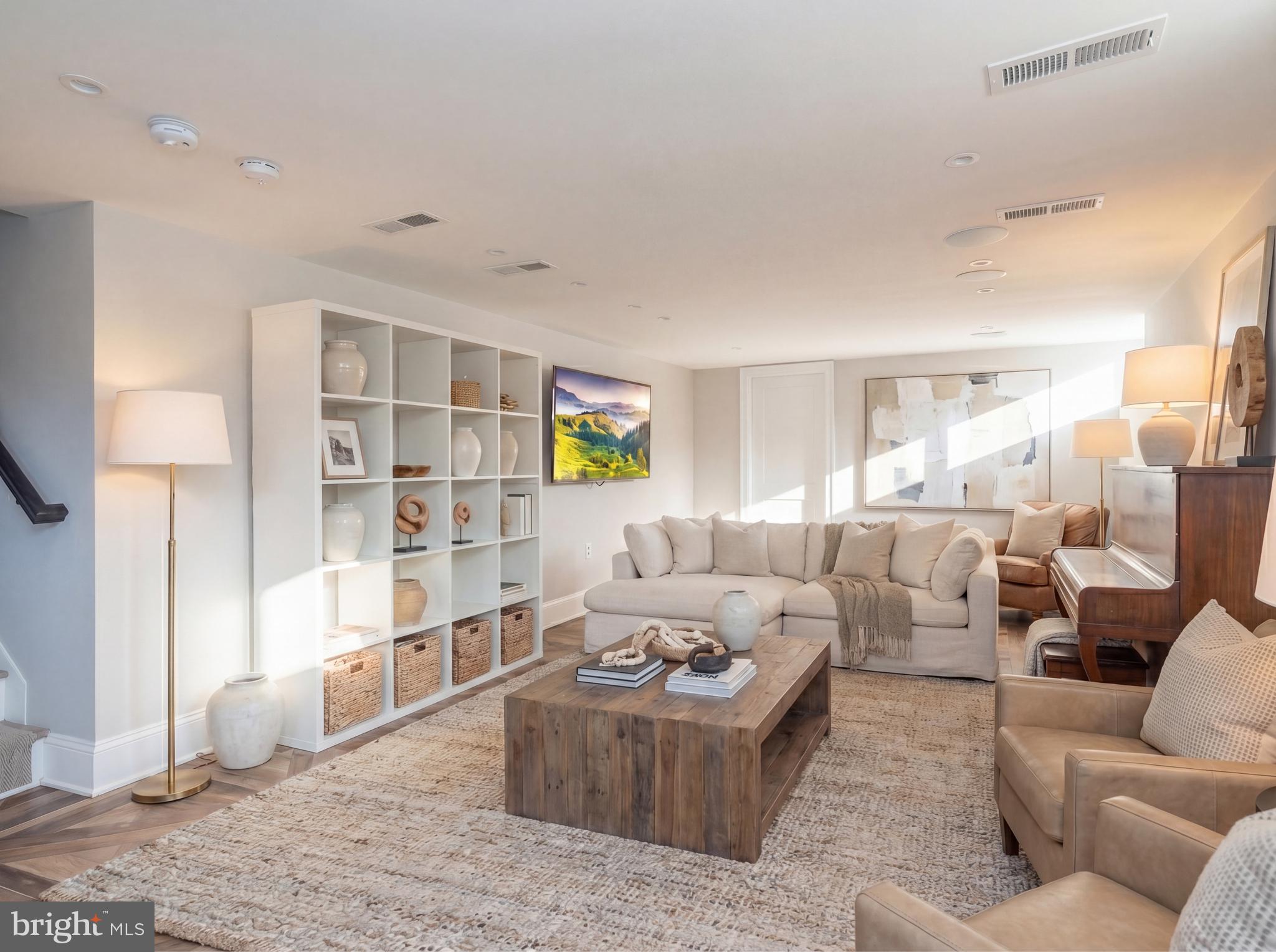 ROSEMONT - Residential