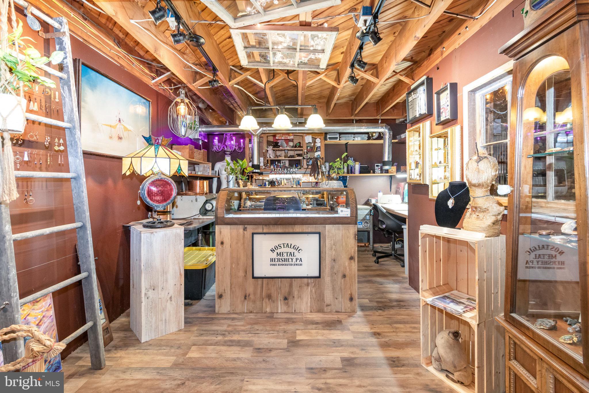 HERSHEY VILLAGE - Residential