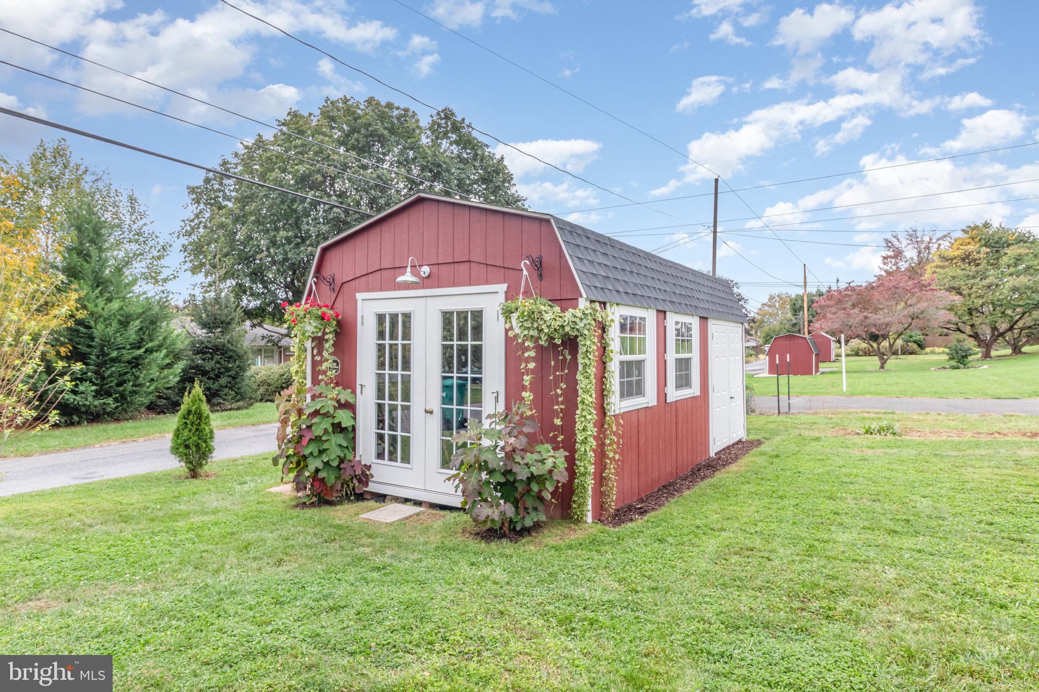 HERSHEY VILLAGE - Residential