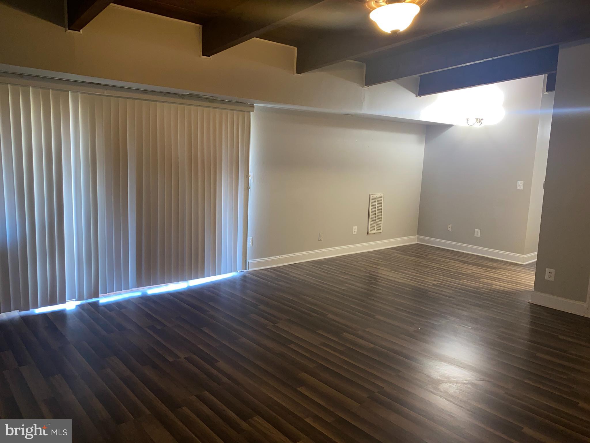 FRENCHMANS CREEK - Residential