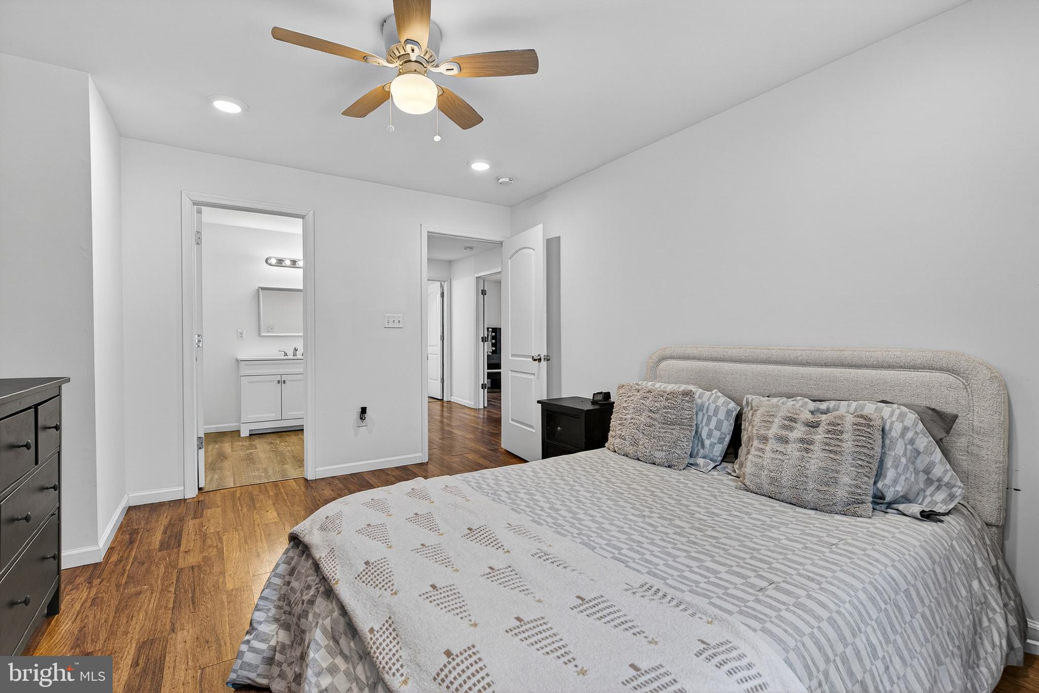 EDGEMERE/SPARROWS POINT - Residential