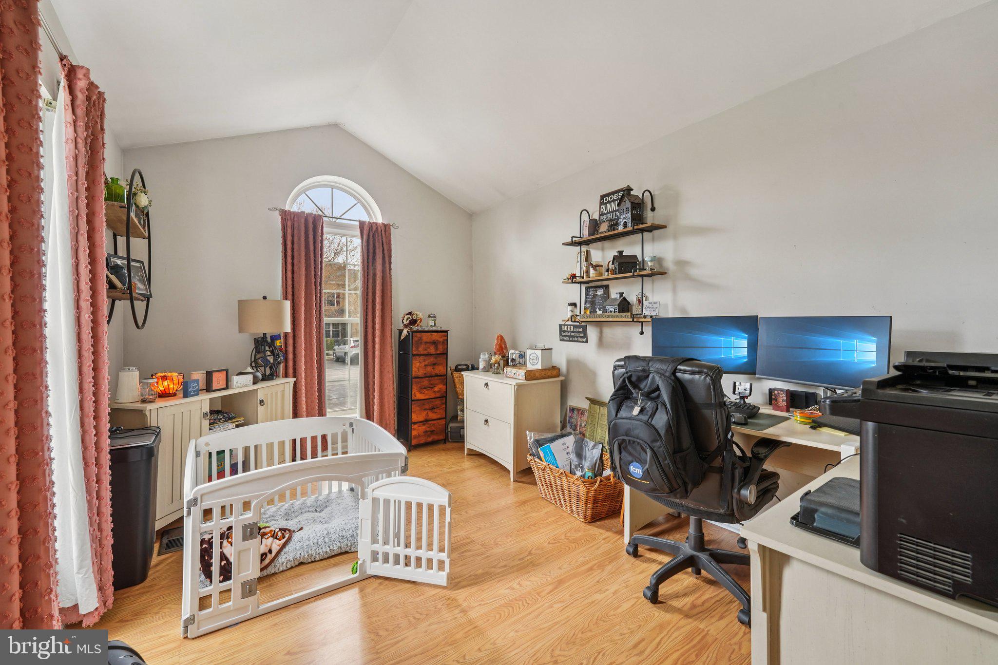 SPRING MOUNT - Residential