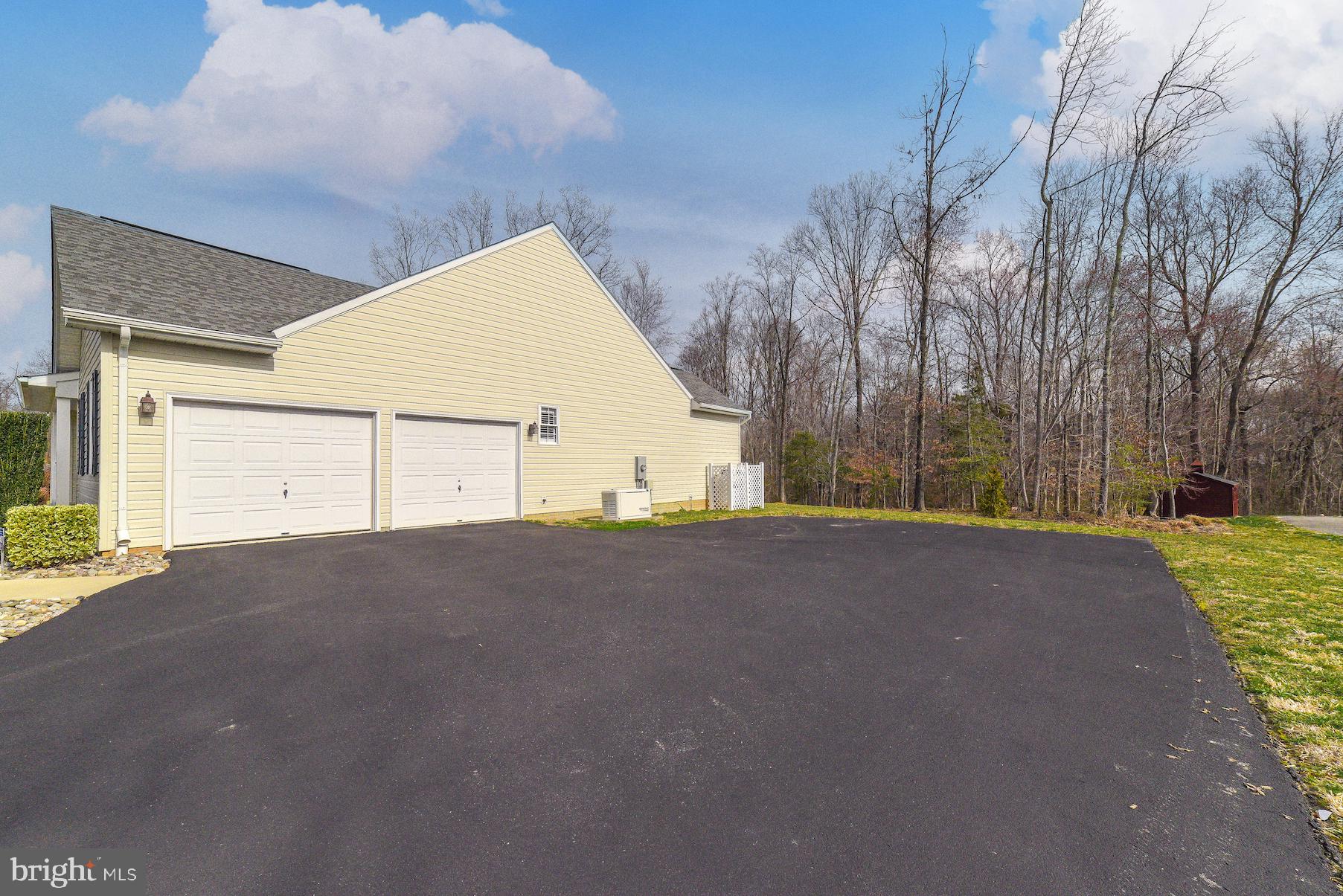 CHESTNUT GROVE - Residential