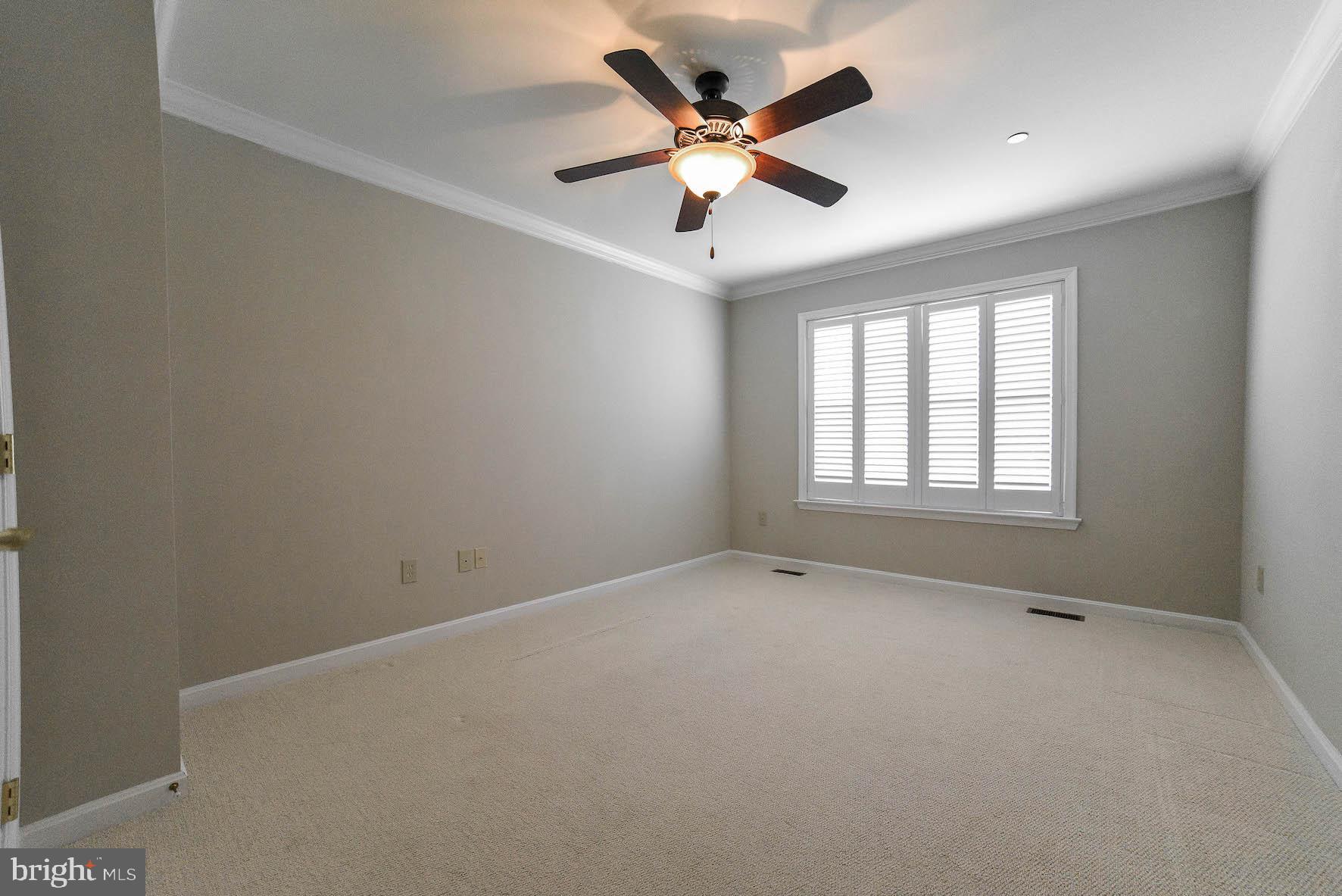 CHESTNUT GROVE - Residential