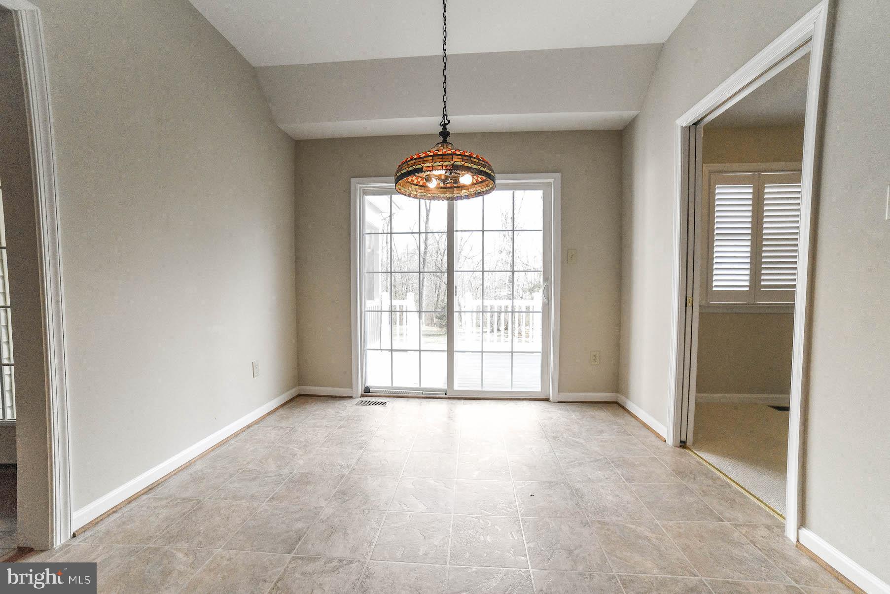 CHESTNUT GROVE - Residential