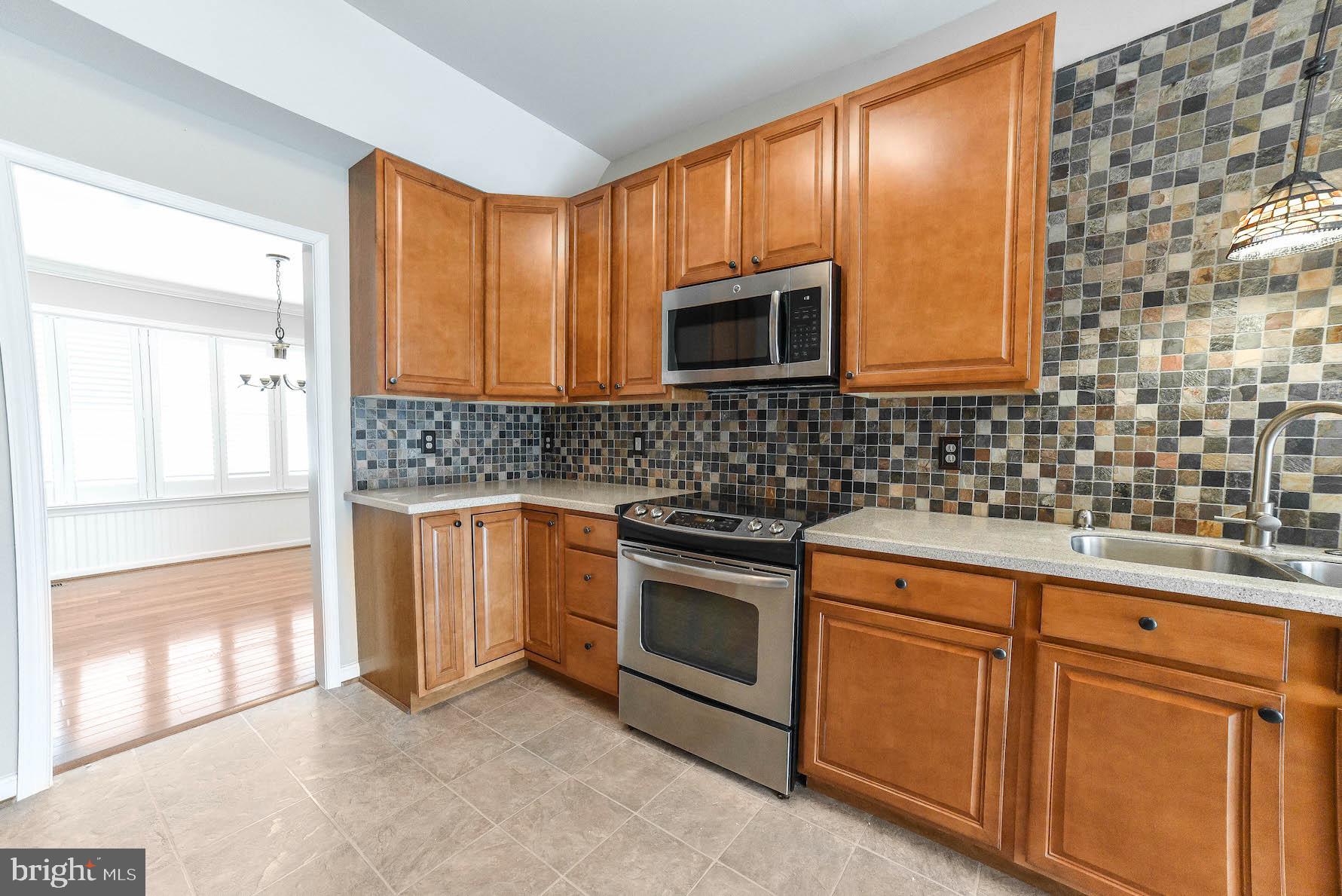 CHESTNUT GROVE - Residential