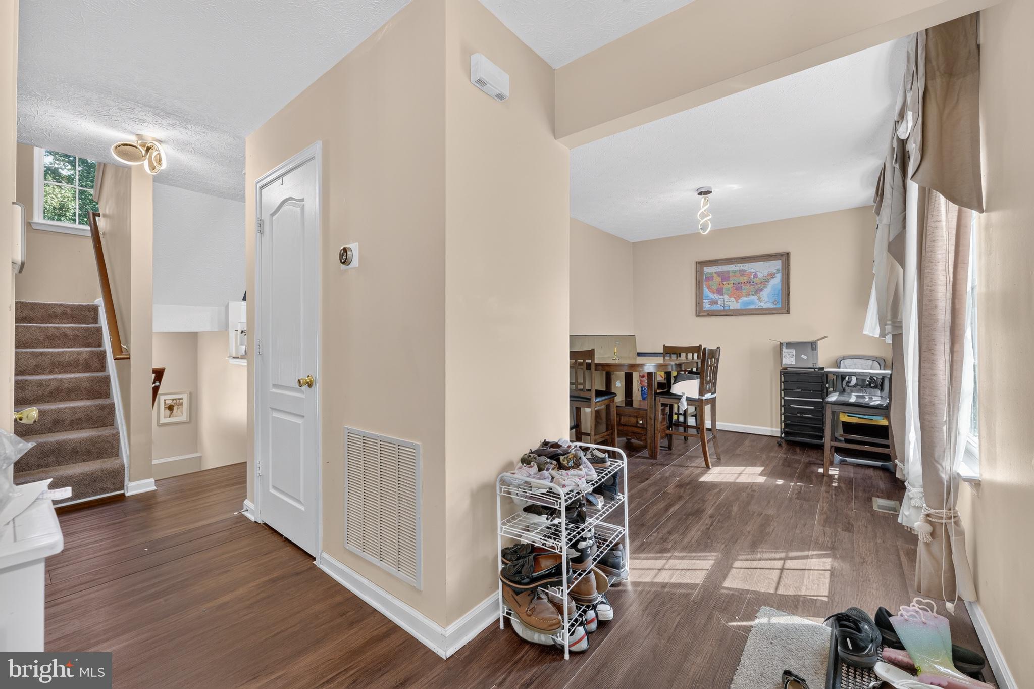 5435 SIR DOUGLAS DRIVE