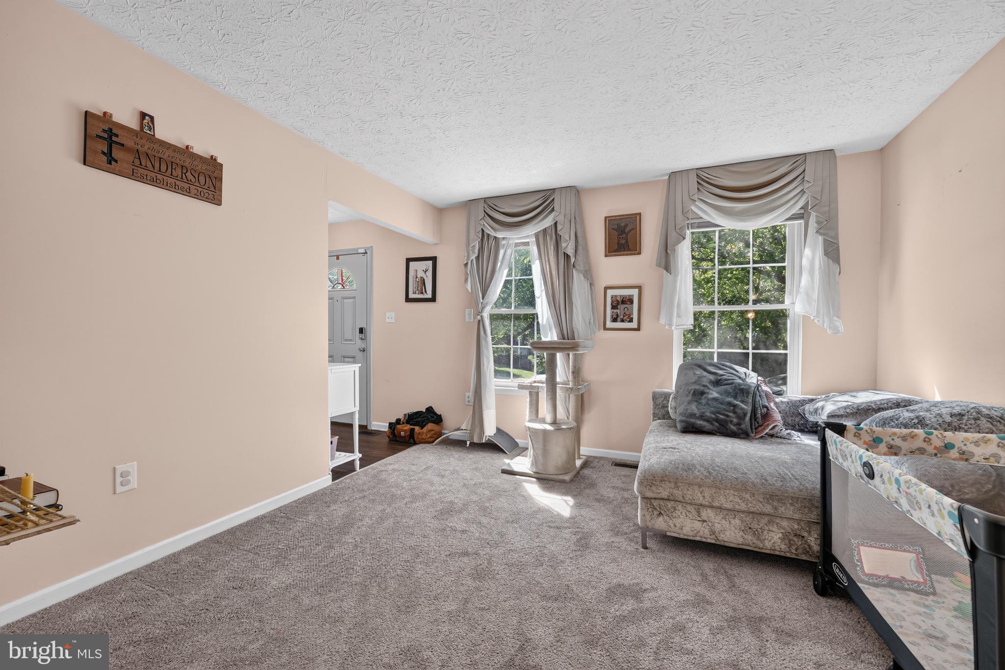 5435 SIR DOUGLAS DRIVE
