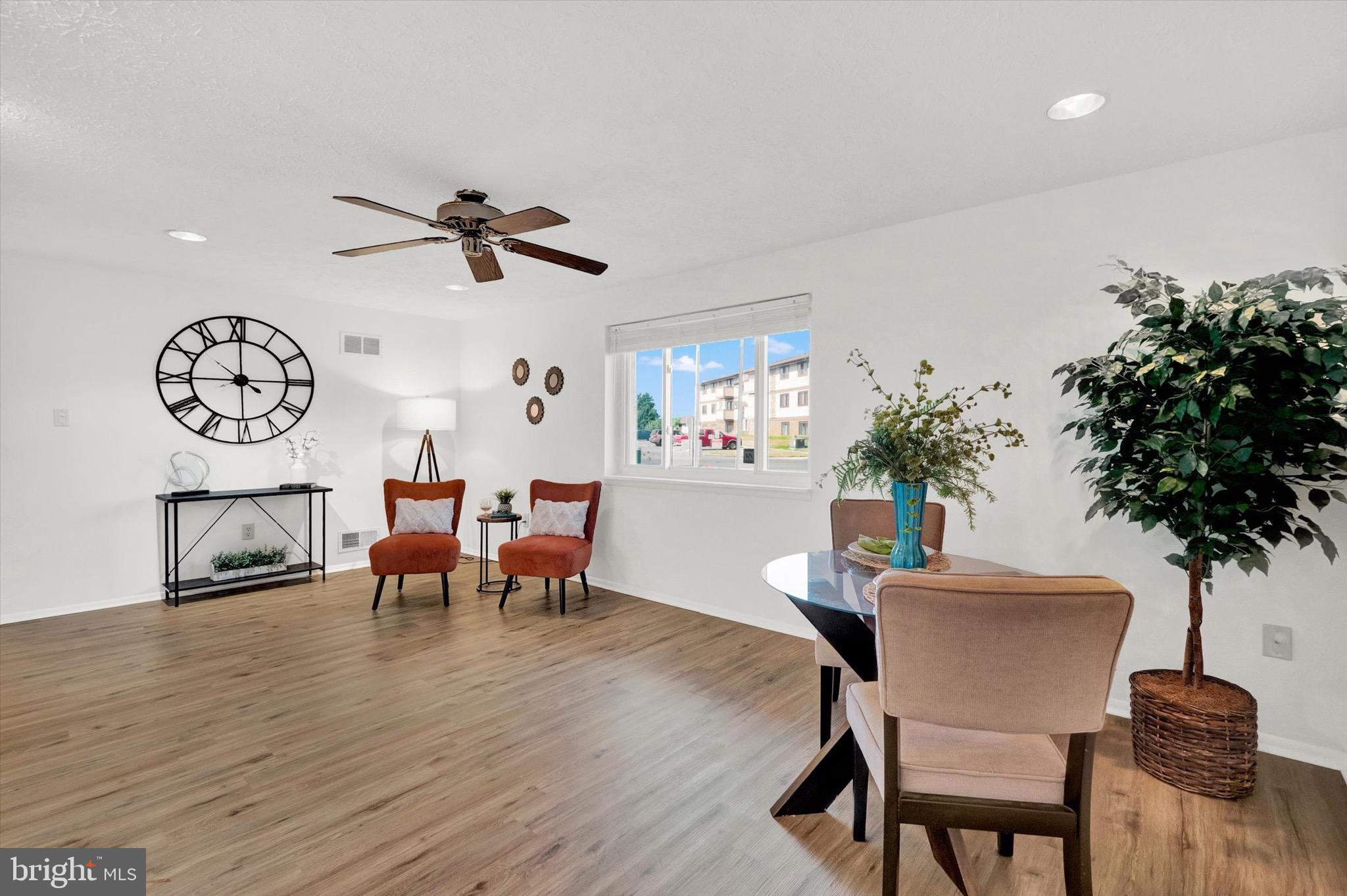 AMBERTOWNE - Residential