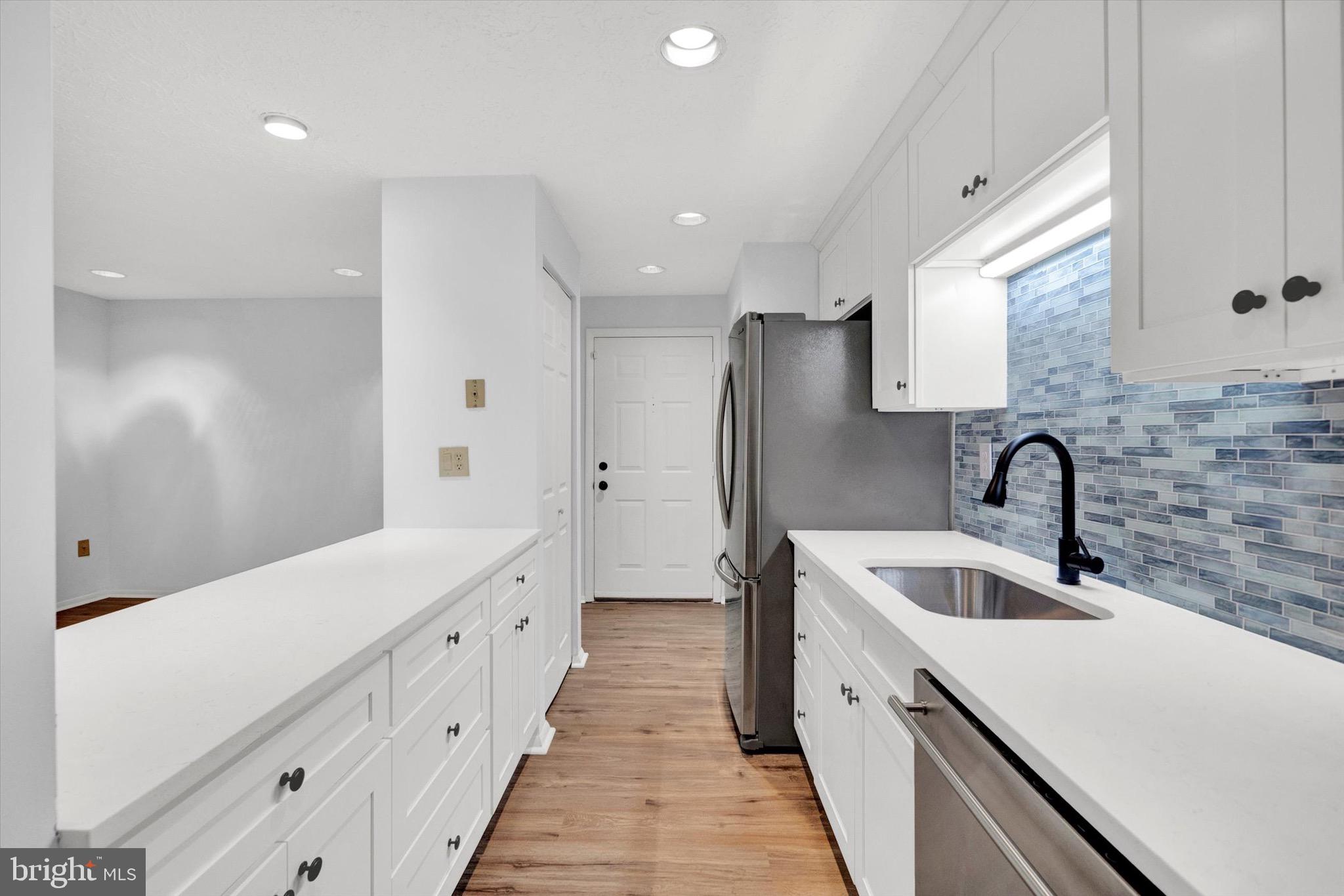 AMBERTOWNE - Residential