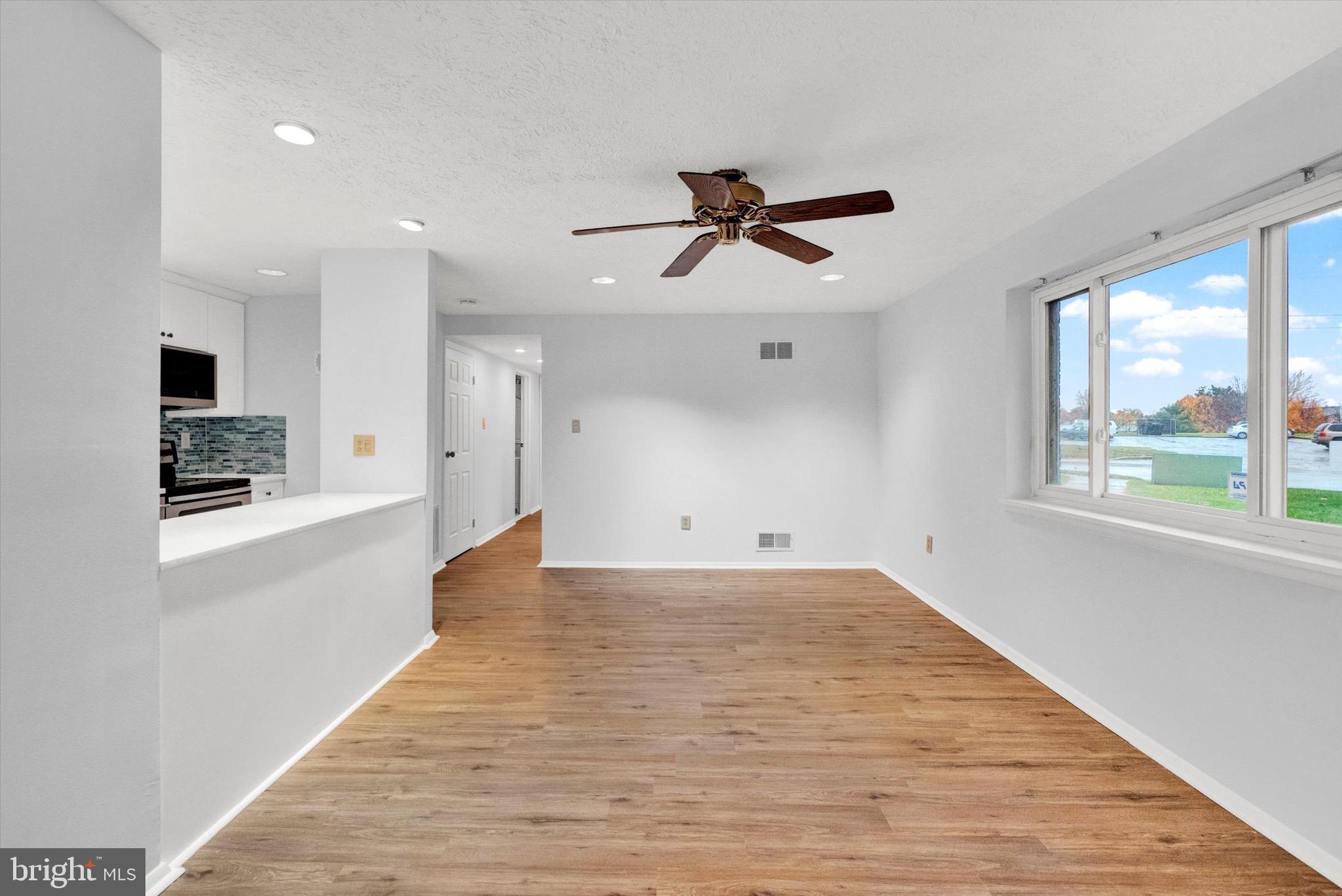 AMBERTOWNE - Residential