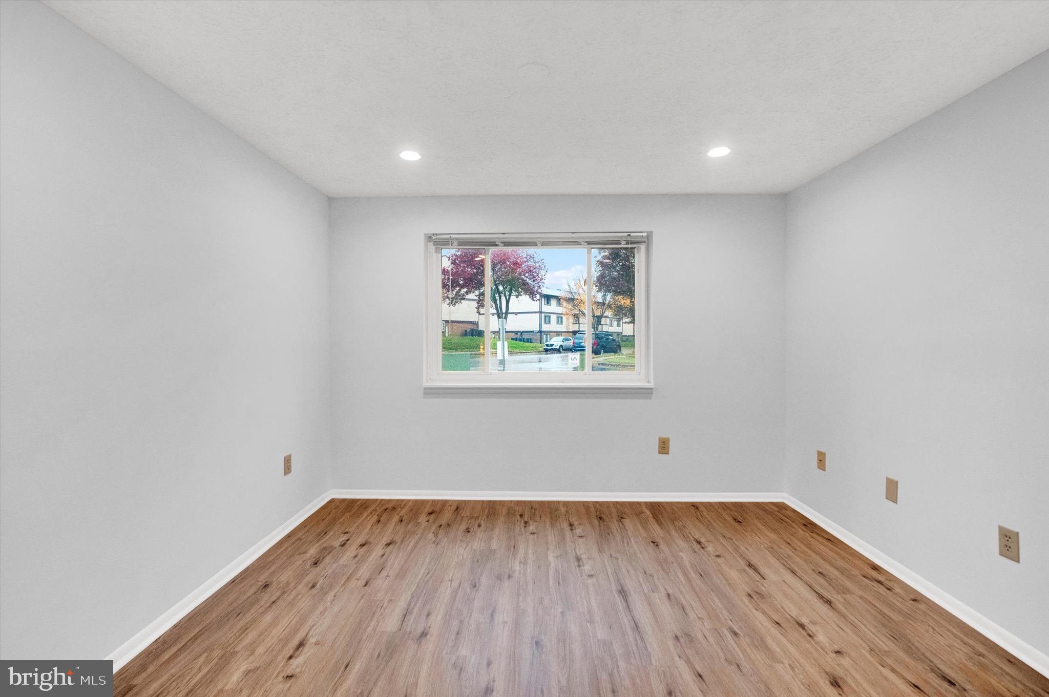 AMBERTOWNE - Residential