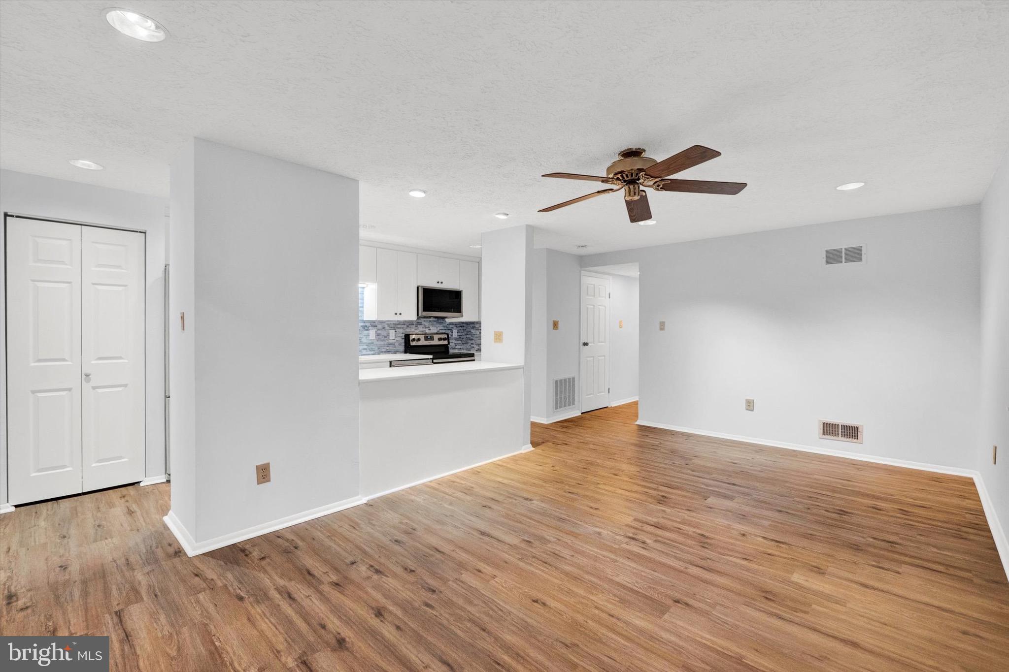 AMBERTOWNE - Residential