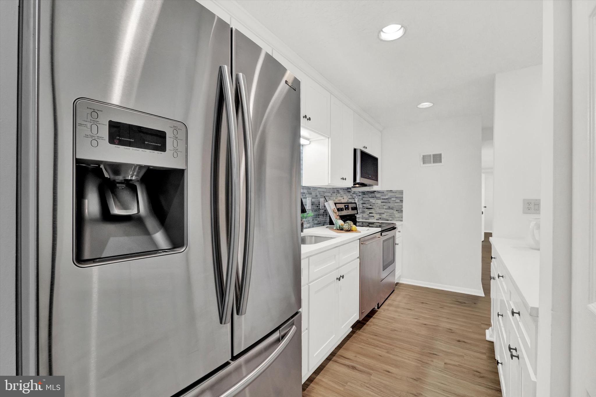 AMBERTOWNE - Residential