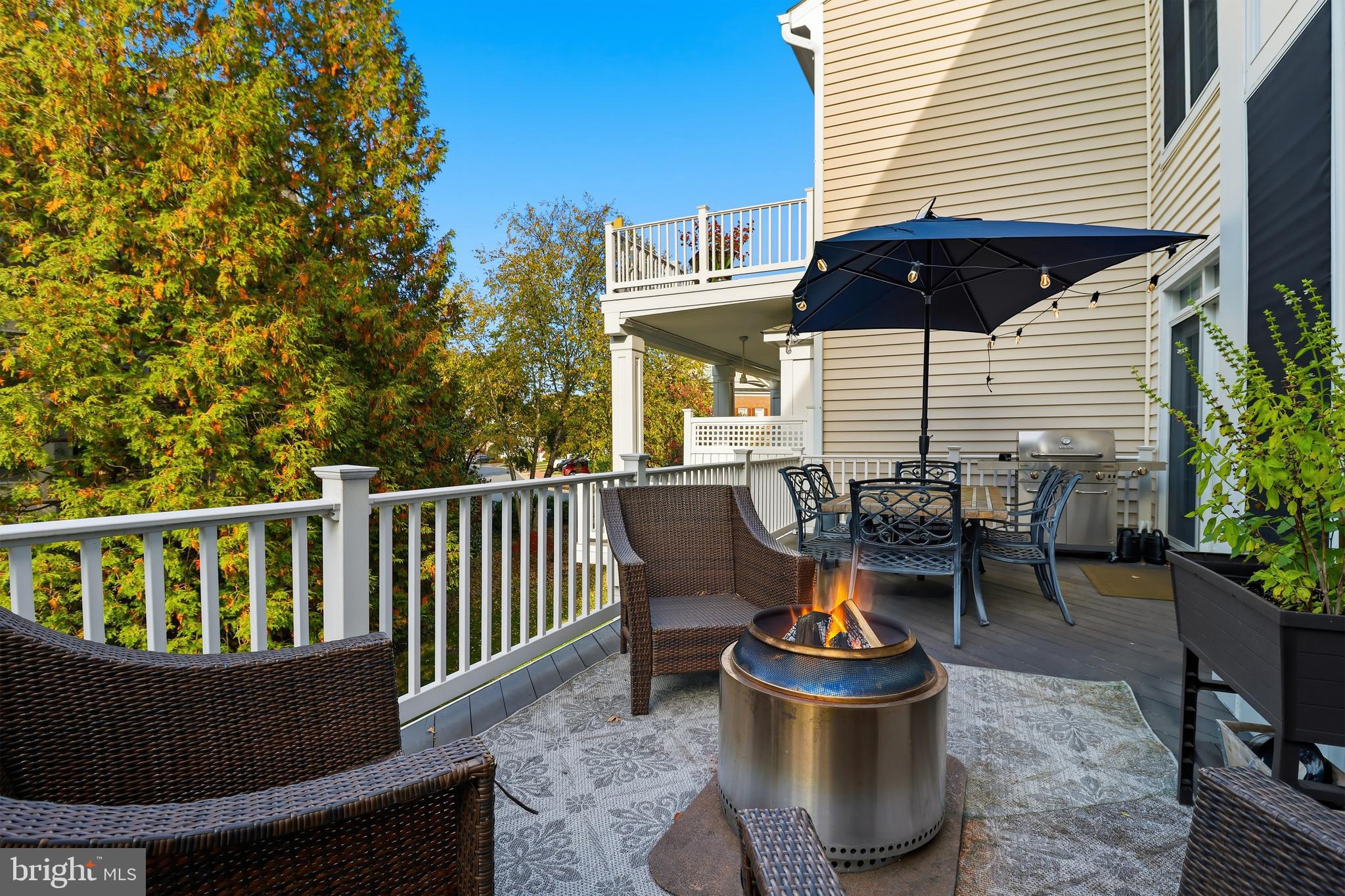 RIVER CREEK - Residential Lease