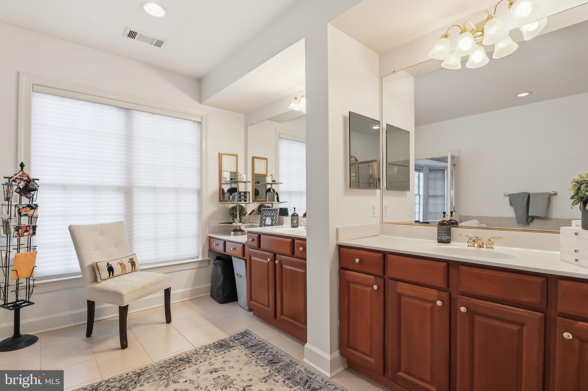 RIVER CREEK - Residential Lease