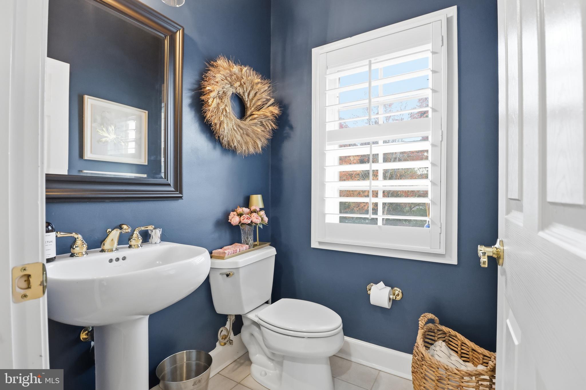 RIVER CREEK - Residential Lease