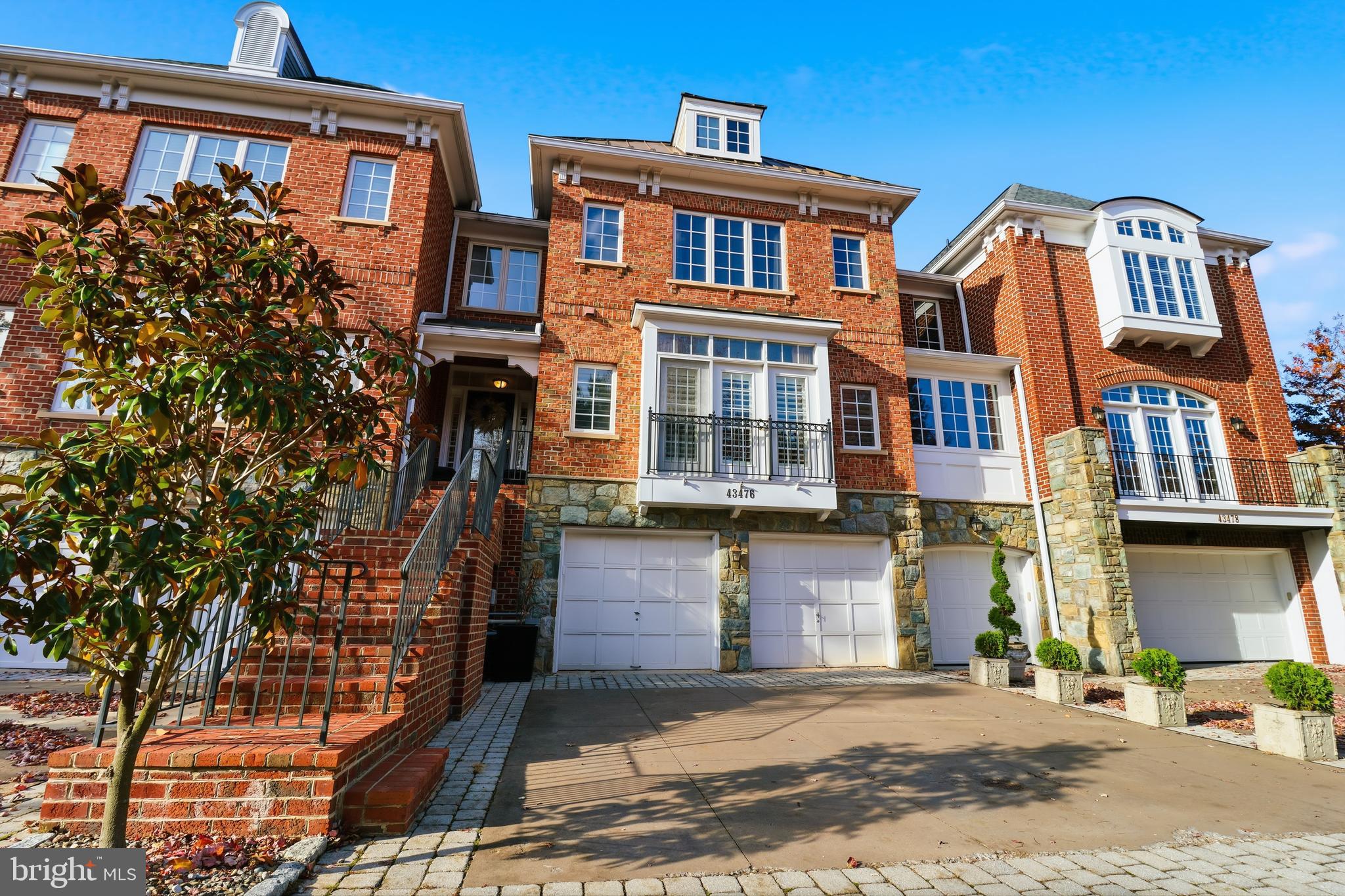 RIVER CREEK - Residential Lease