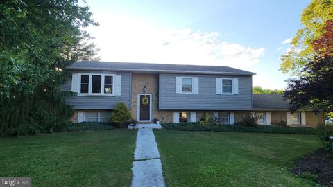 Homes For Sale - 60 Redstone Drive<br/> York County, YORK HAVEN, PA 17370