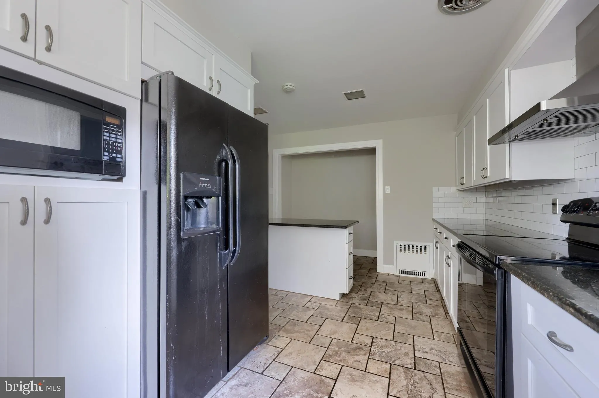 Lancaster, Pennsylvania 17602, United States, 5 Bedrooms Bedrooms, ,2 BathroomsBathrooms,Residential,Active,20645