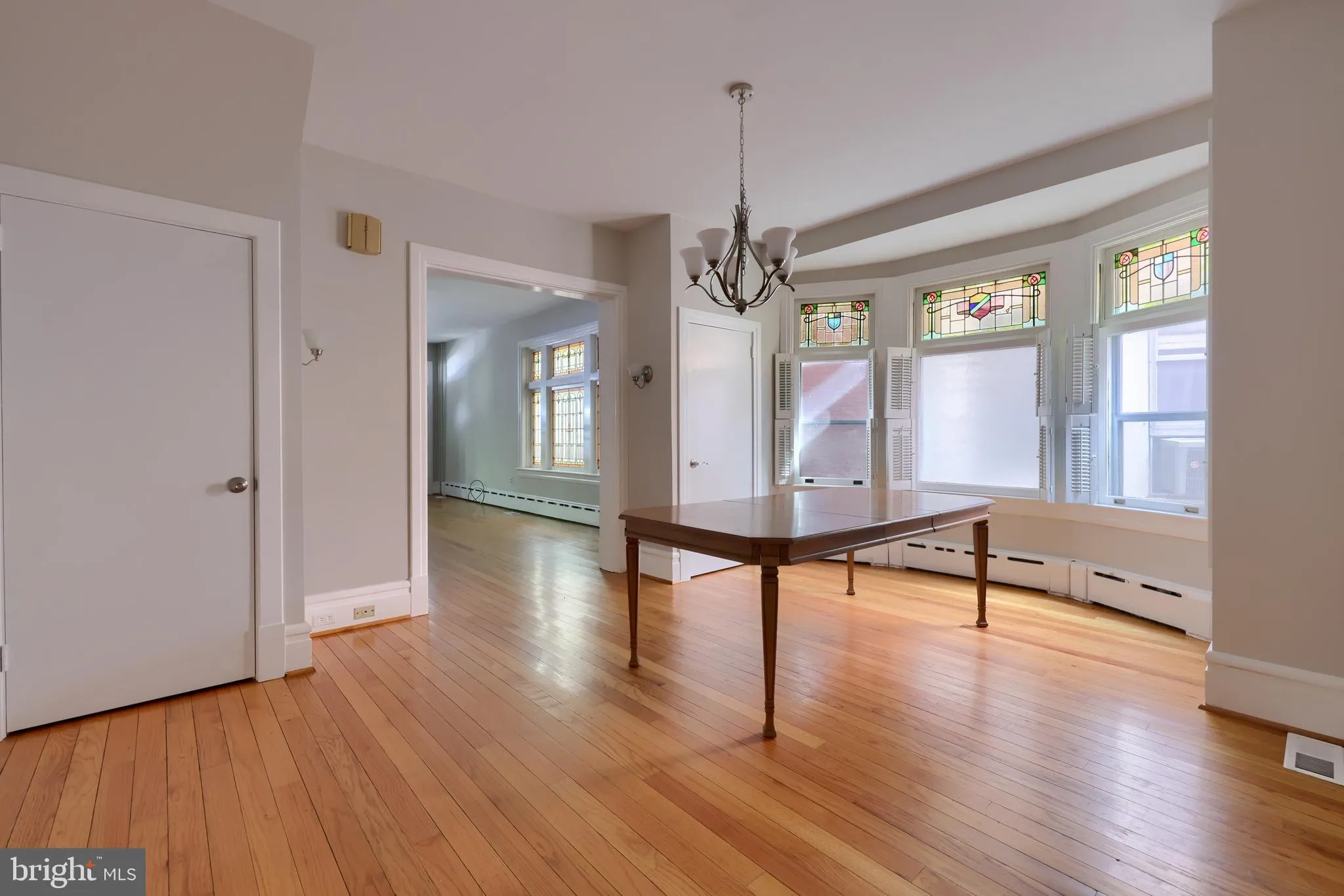 Lancaster, Pennsylvania 17602, United States, 5 Bedrooms Bedrooms, ,2 BathroomsBathrooms,Residential,Active,20645