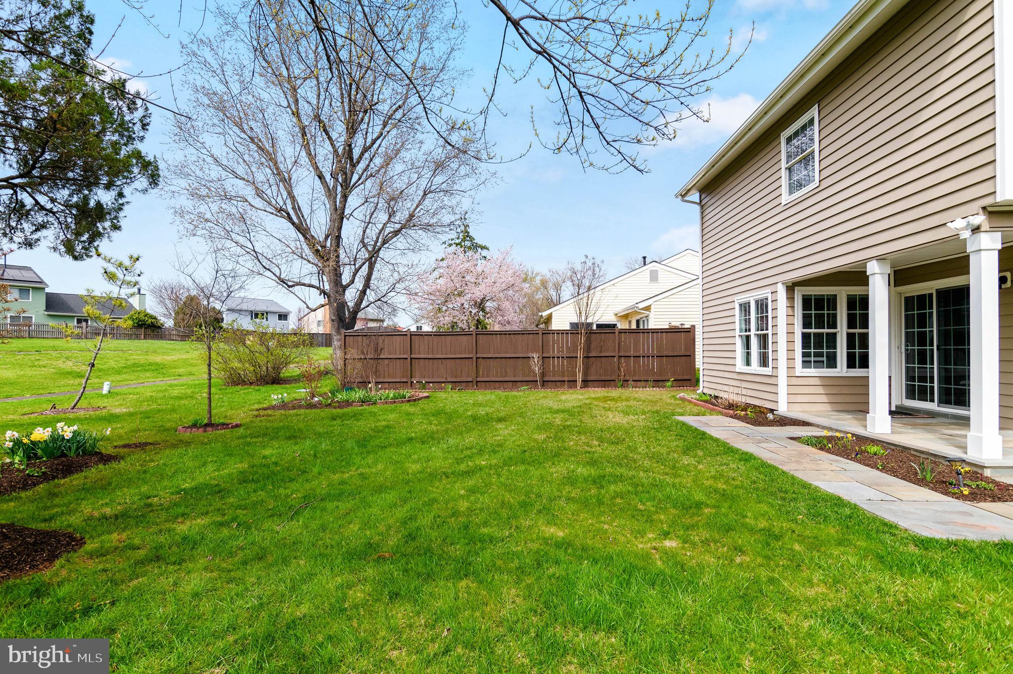 SUGARLAND RUN - Residential