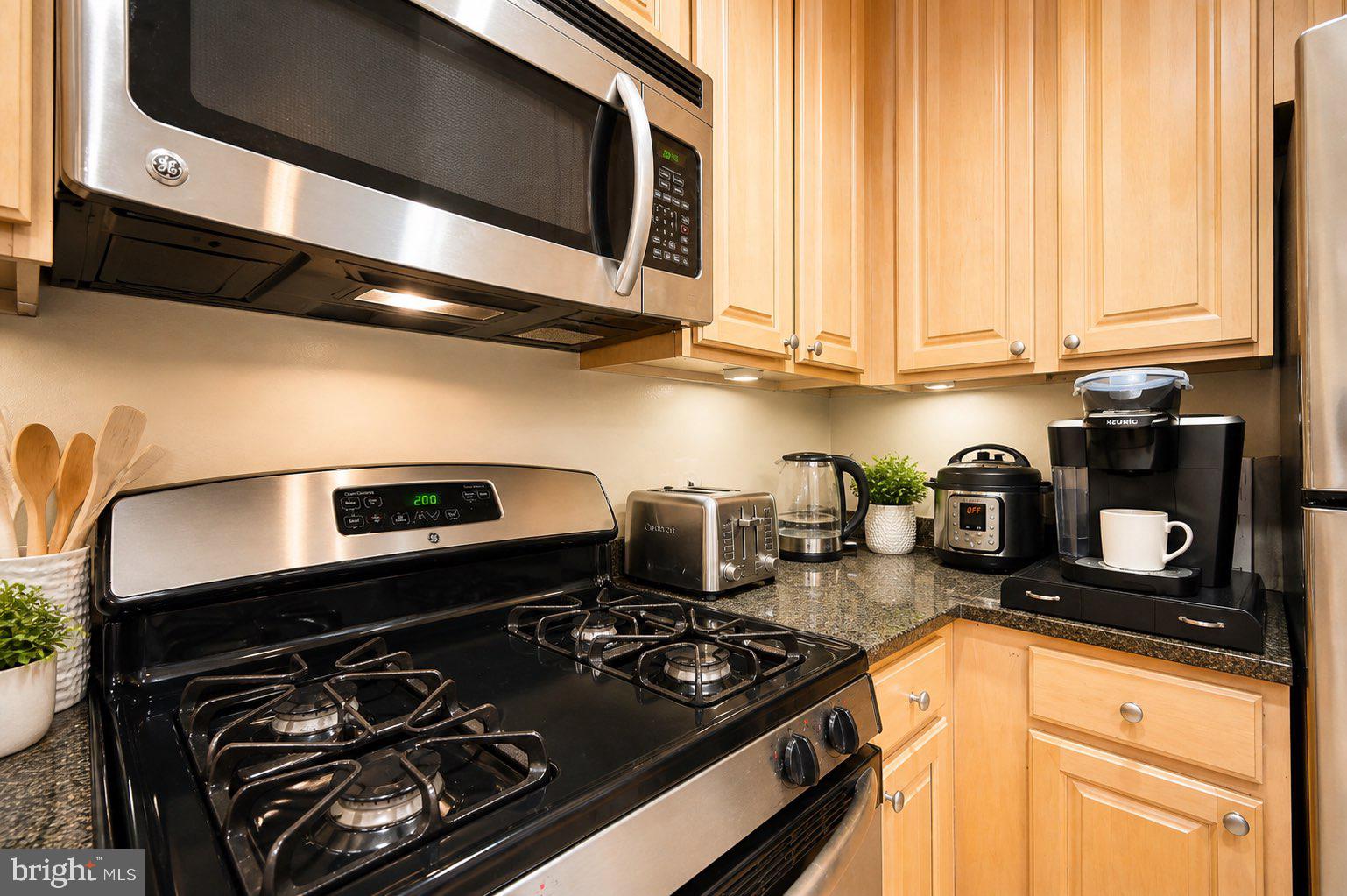 GROVE AT ARLINGTON - Residential