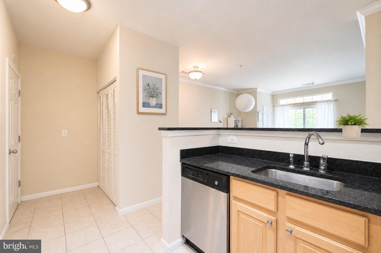 GROVE AT ARLINGTON - Residential