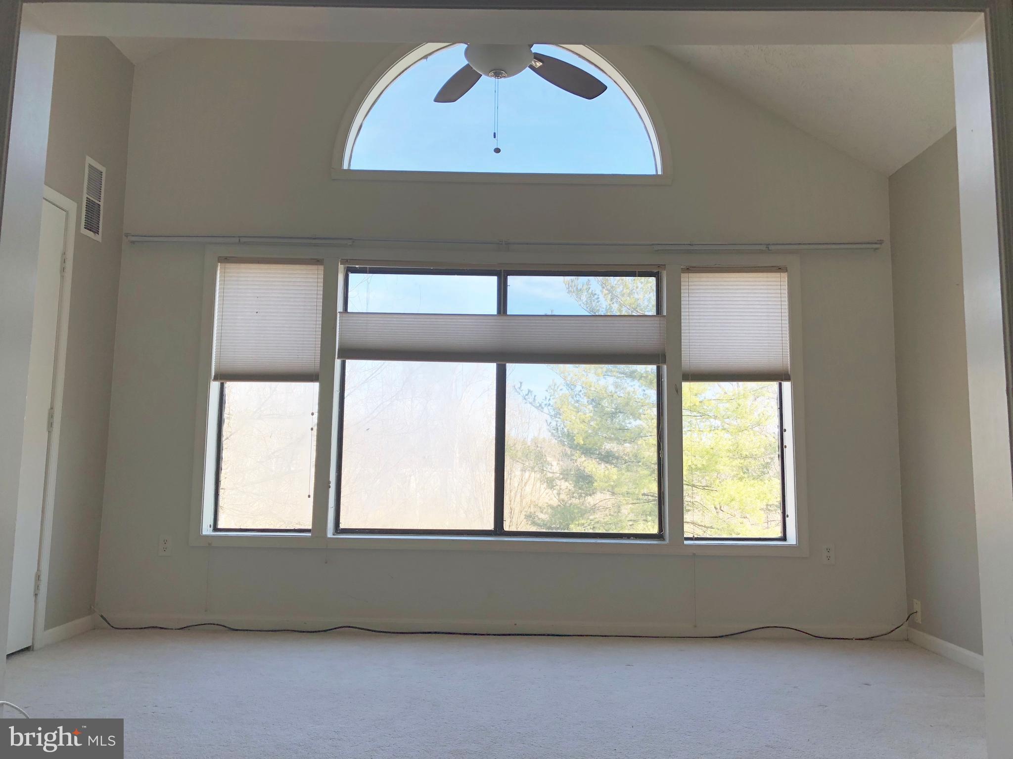 916 WINDBROOKE DRIVE 916