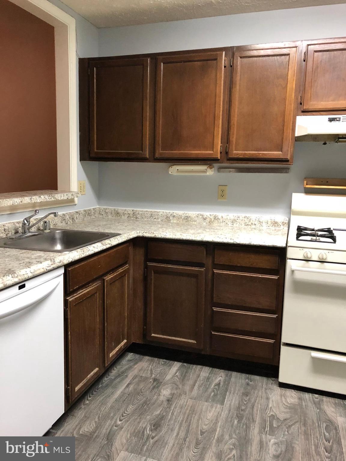 WINDBROOKE - Residential Lease