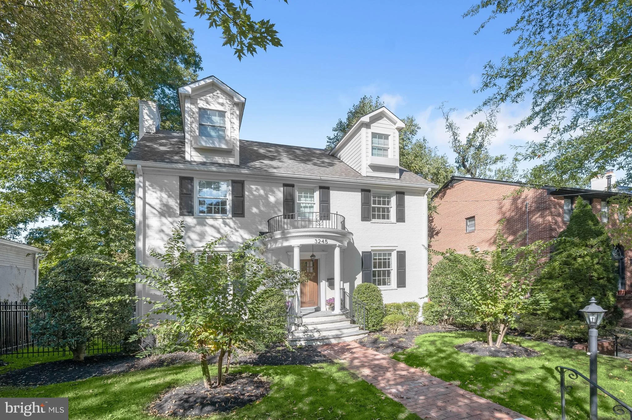 3245 Arcadia Place NW, Washington, DC 20015 photo 2