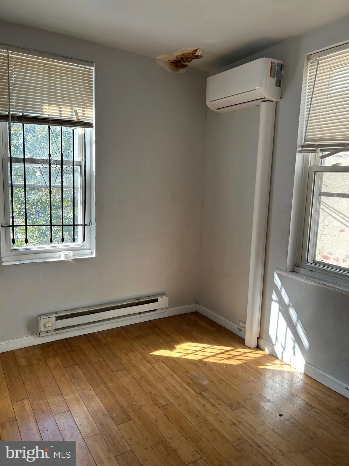 Philadelphia, Pennsylvania 19134, United States, 3 Bedrooms Bedrooms, ,2 BathroomsBathrooms,Residential,Coming Soon,244243