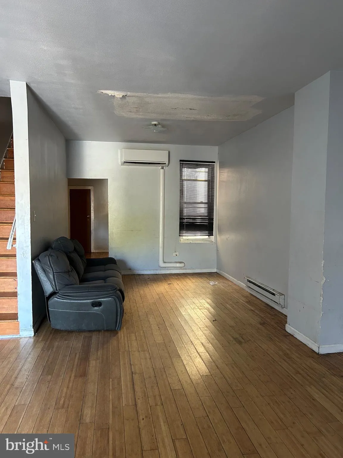 Philadelphia, Pennsylvania 19134, United States, 3 Bedrooms Bedrooms, ,2 BathroomsBathrooms,Residential,Coming Soon,244243