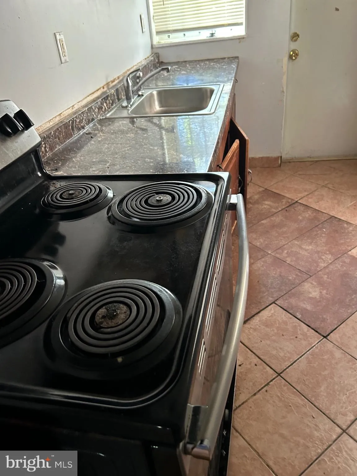 Philadelphia, Pennsylvania 19134, United States, 3 Bedrooms Bedrooms, ,2 BathroomsBathrooms,Residential,Coming Soon,244243