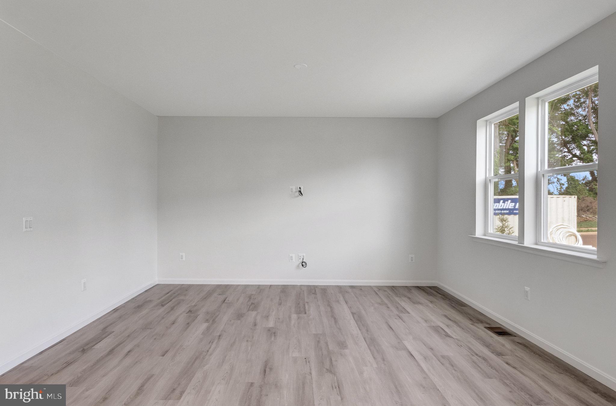 SEASONS AT ROUND MILL MEADOWS - Residential