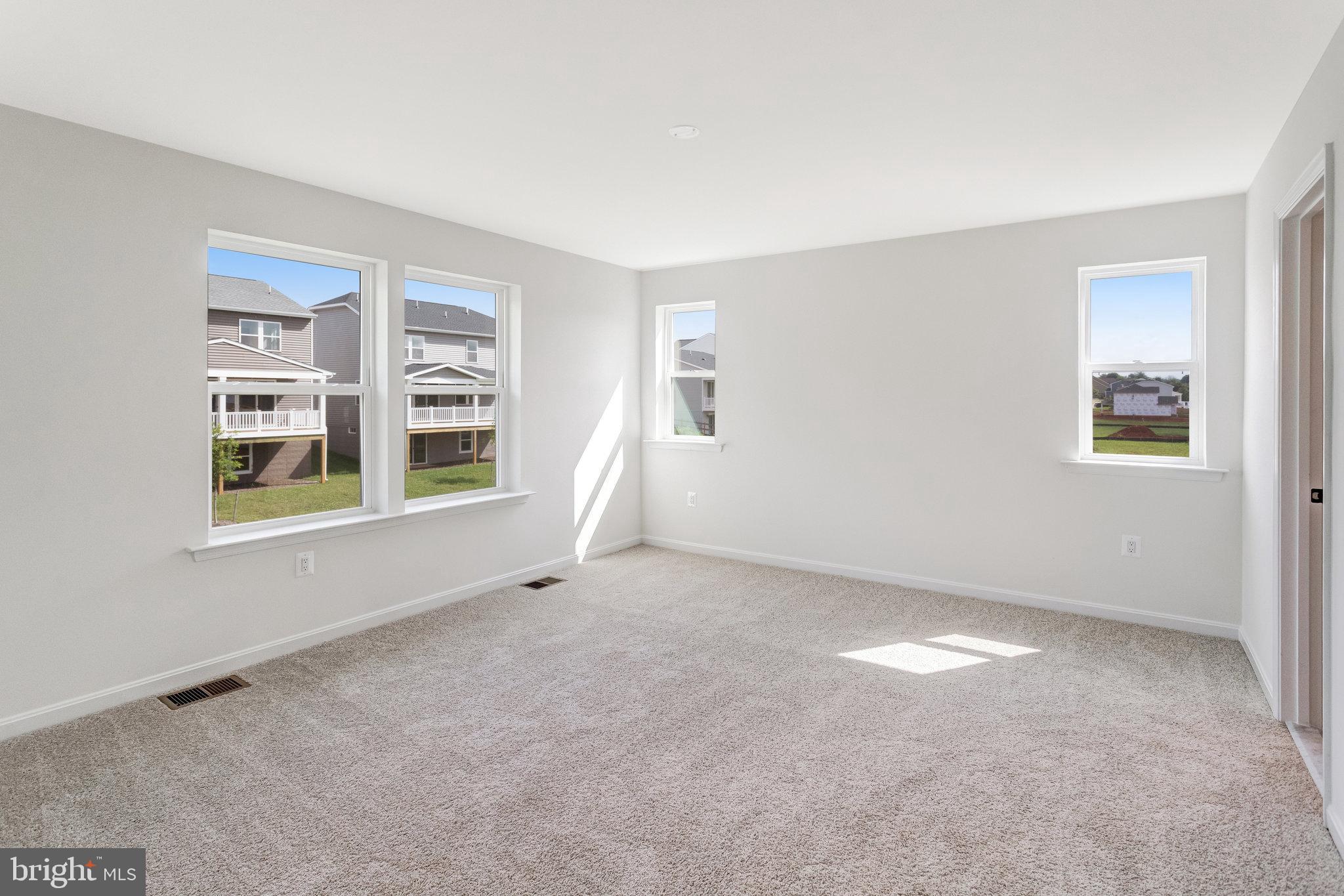 SEASONS AT ROUND MILL MEADOWS - Residential