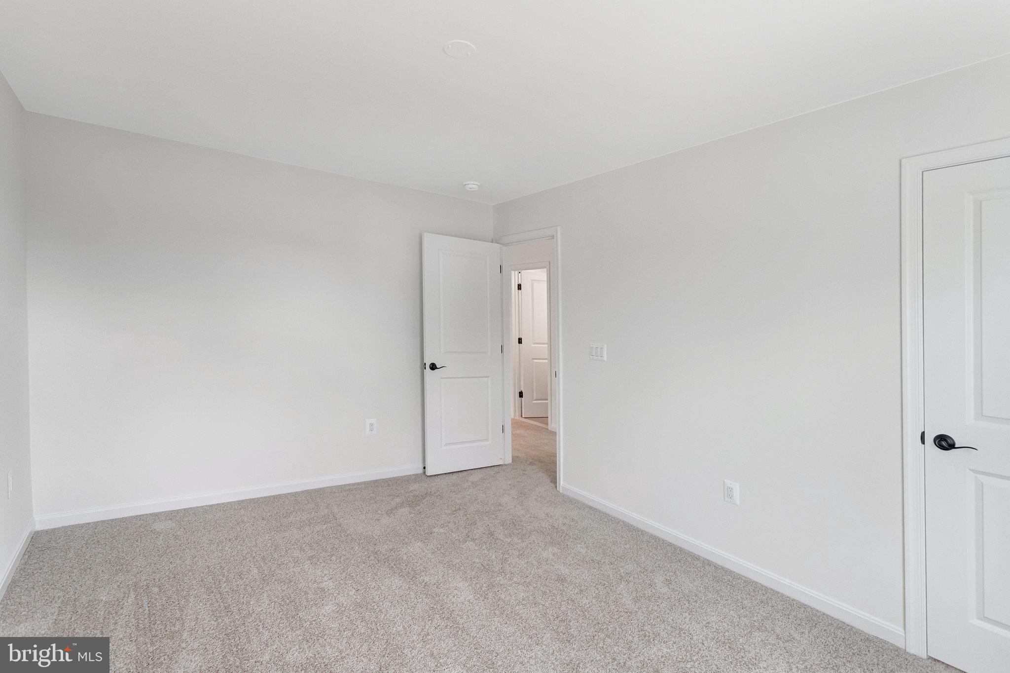 SEASONS AT ROUND MILL MEADOWS - Residential