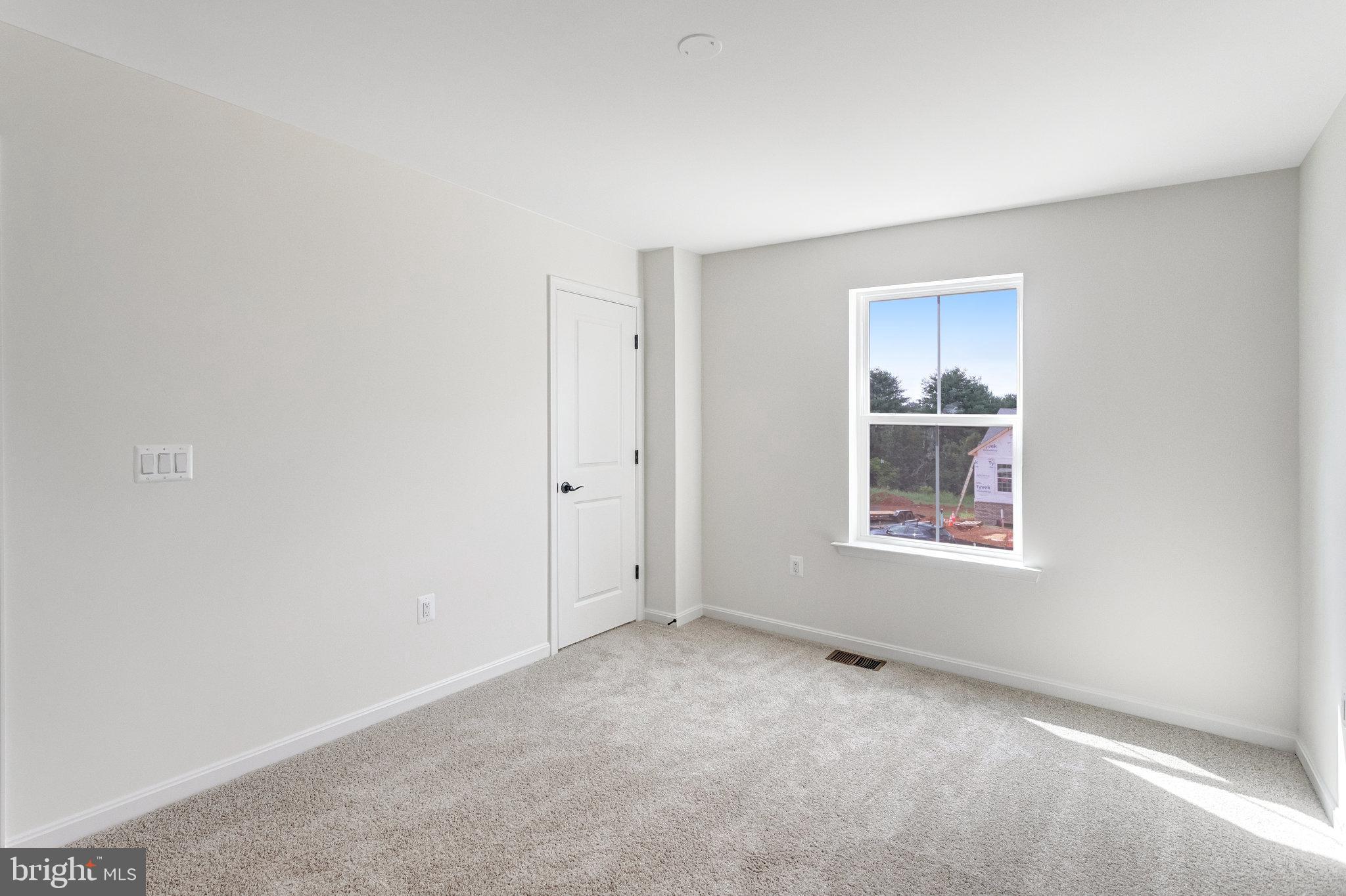 SEASONS AT ROUND MILL MEADOWS - Residential