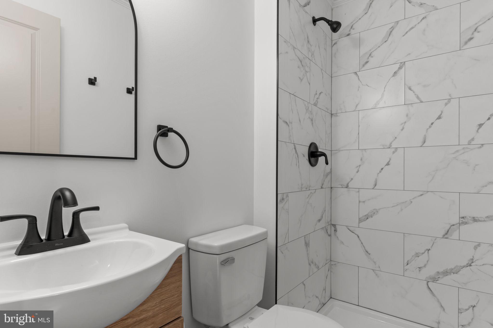 INDIAN CREEK - Residential Lease