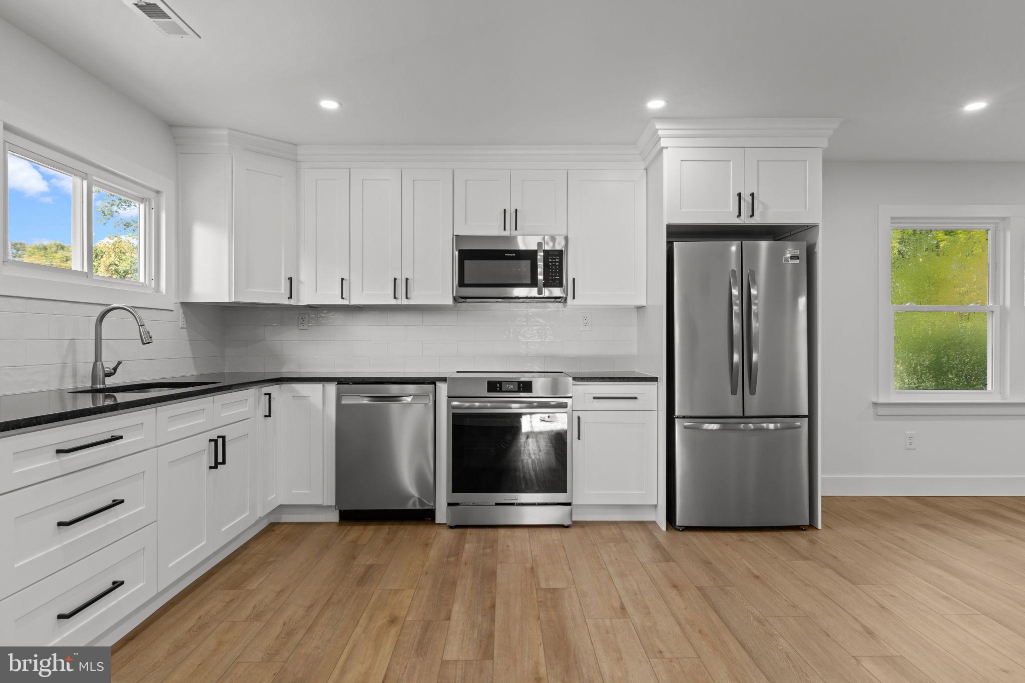 INDIAN CREEK - Residential Lease