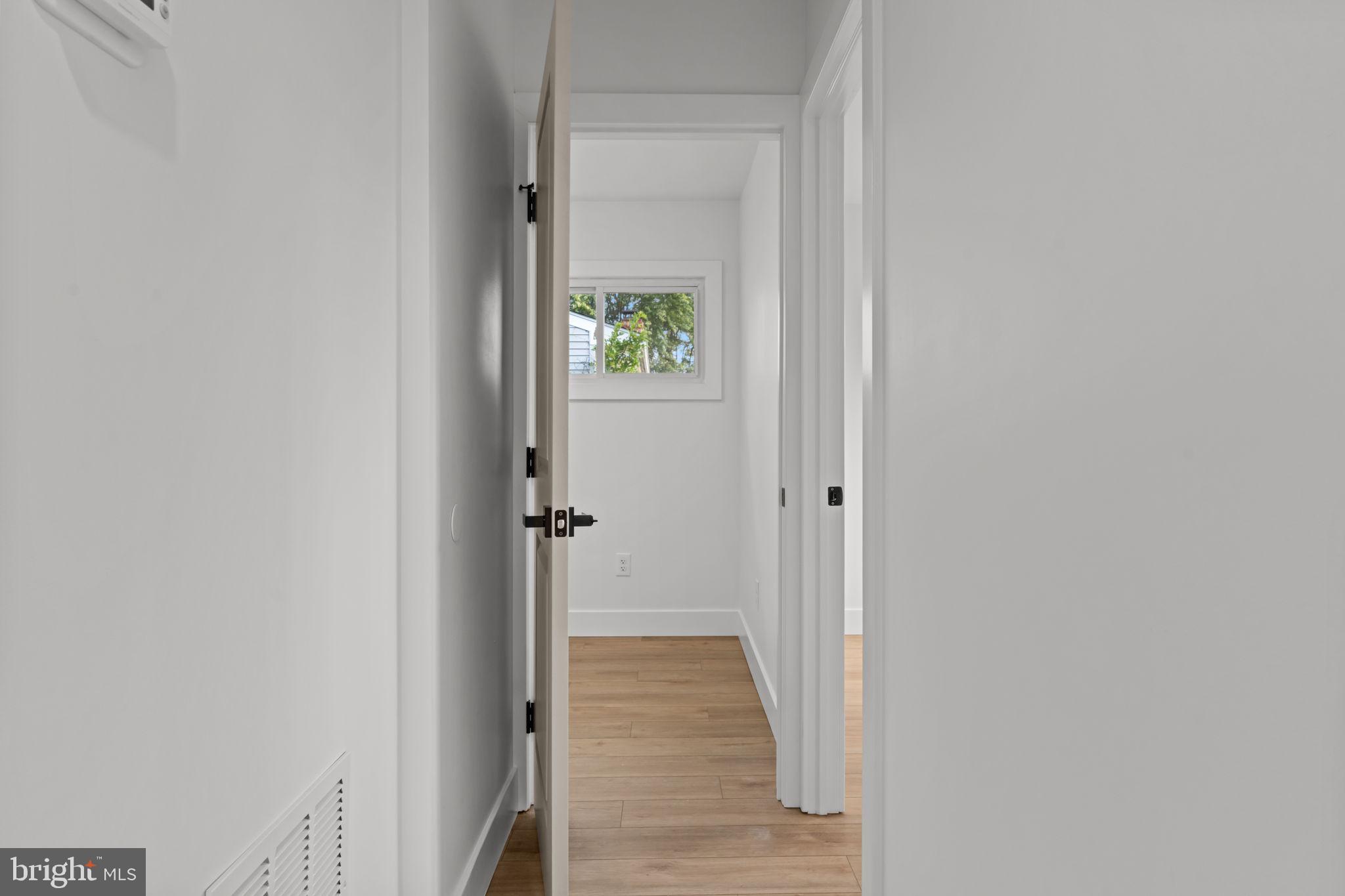 INDIAN CREEK - Residential Lease